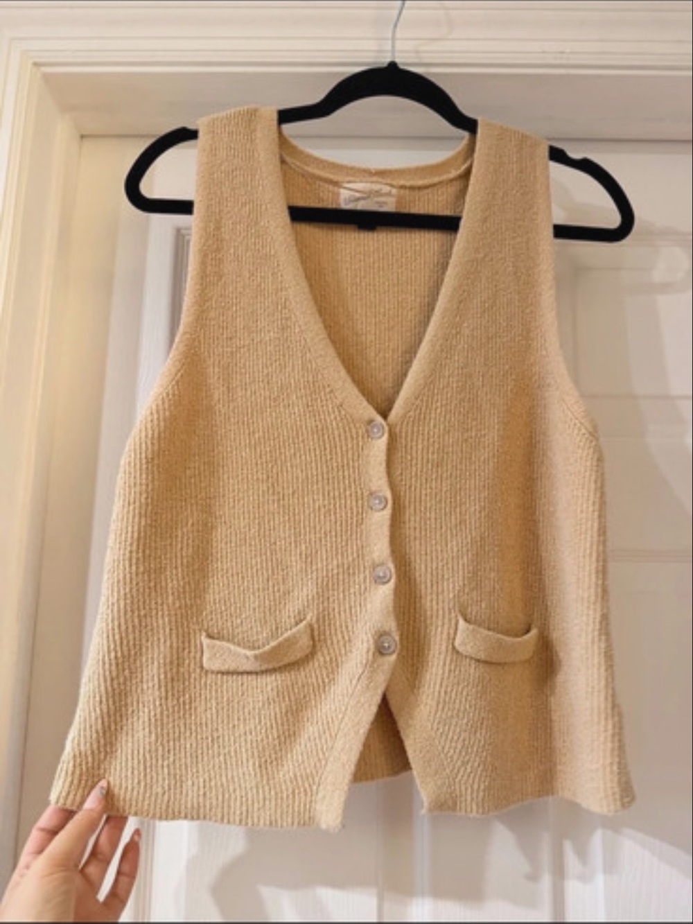 Universal Thread Cream Knit V-Neck Button-Front Vest